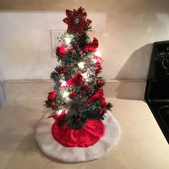 New, Handcrafted Cardinal and Poinsettia 17 inch Christmas Tree - Picture 5 of 6